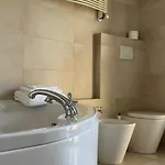 Casa Con Giardino Tra Asti E Torino, Relax Nel