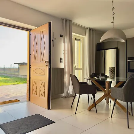 Casa Con Giardino Tra Asti E Torino, Relax Nel